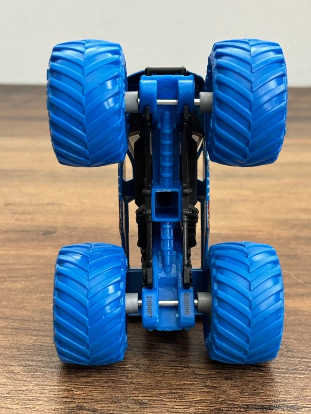 Monster Jam 1:64 Stone Crusher Gray Blue Tires 2023 Monster Truck Die Cast Metal